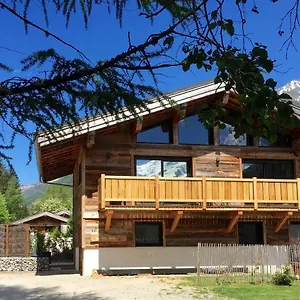 Le Petit Nicolas, Jacuzzi, Vue Mont Blanc Chalet